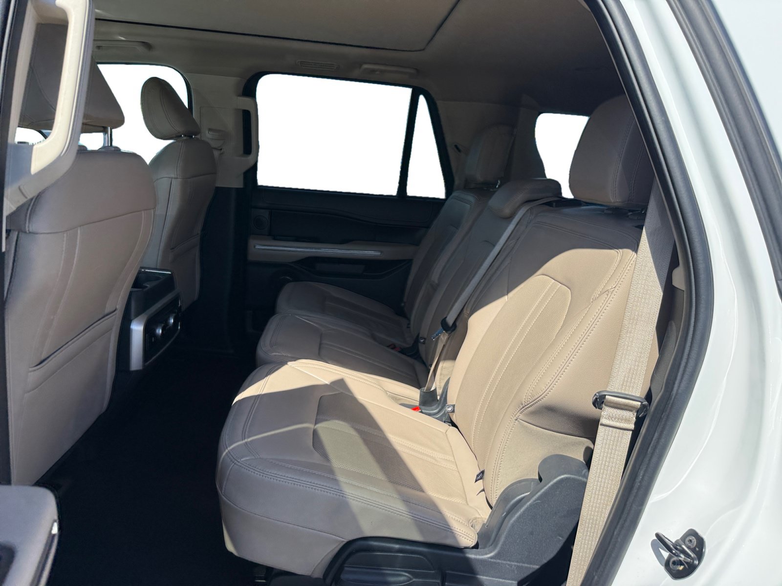 Used 2024 Ford Expedition Max Limited AWD/4WD image 16