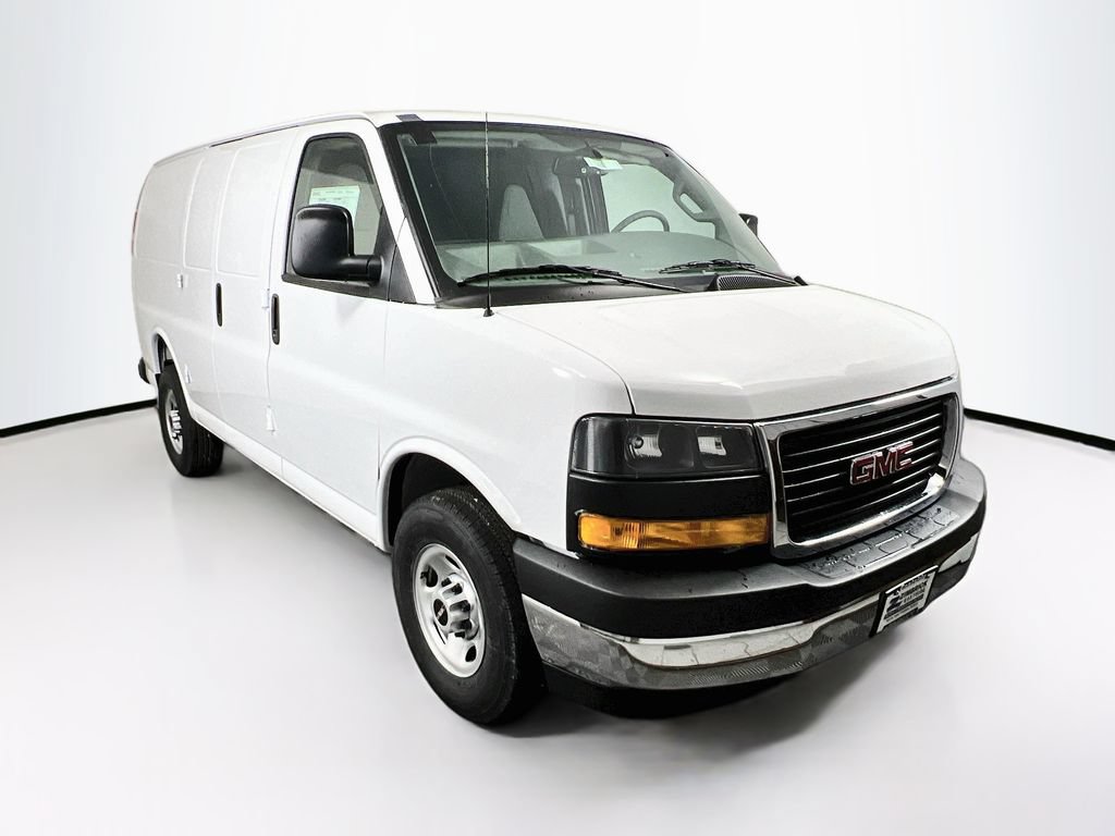New 2026 GMC Savana 3500 Extended w/ Driver Convenience Package