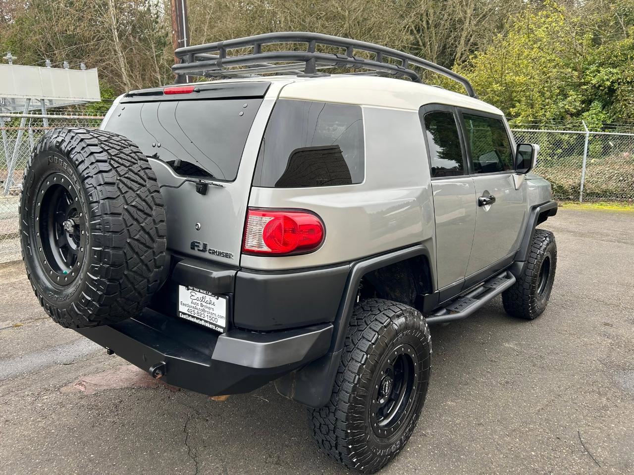 Used 2010 Toyota FJ Cruiser 4WD image 4