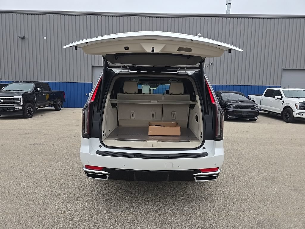 Used 2021 Cadillac Escalade ESV Premium Luxury Platinum AWD/4WD image 6