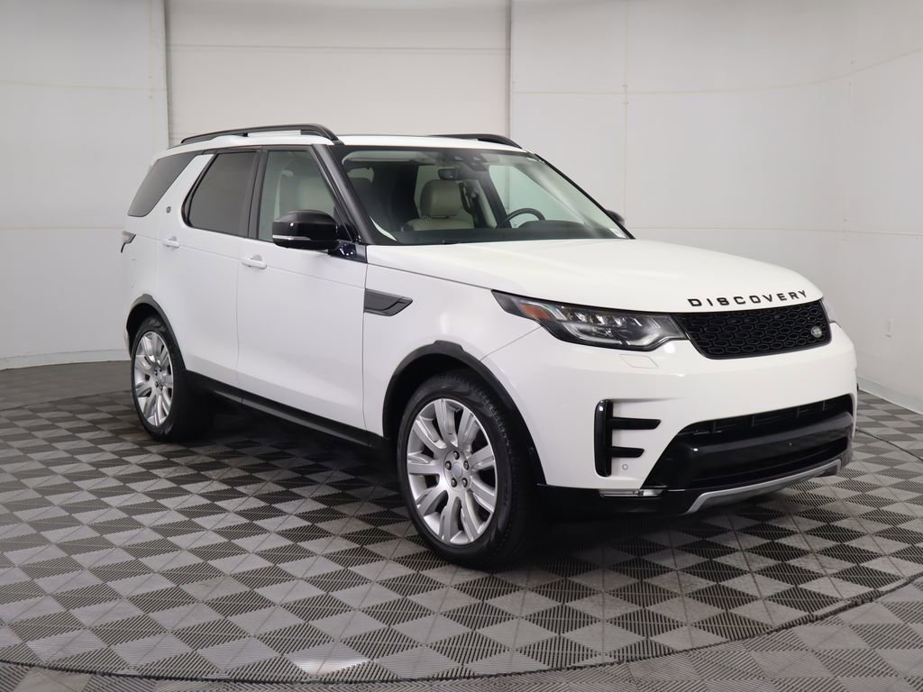Used 2020 Land Rover Discovery Landmark image 3