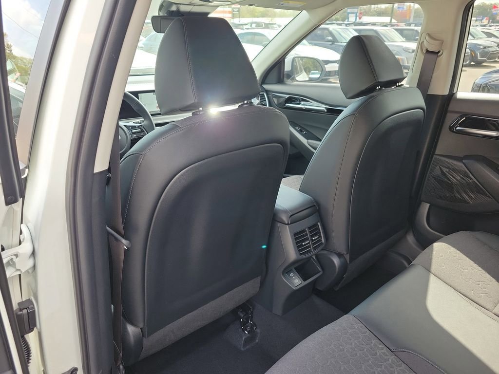 New 2026 Kia Seltos S AWD/4WD image 16