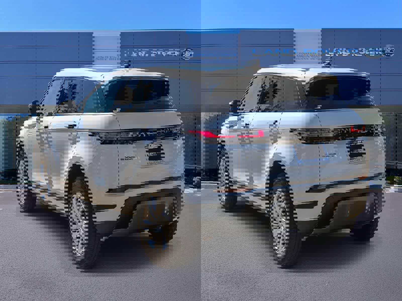 Used 2026 Land Rover Range Rover Evoque S image 6