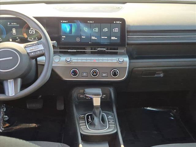 Used 2024 Hyundai Kona SE FWD image 15