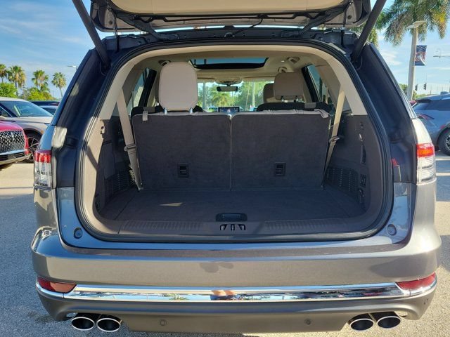 Certified 2024 Lincoln Aviator Reserve w/ Elements Package Plus RWD image 7