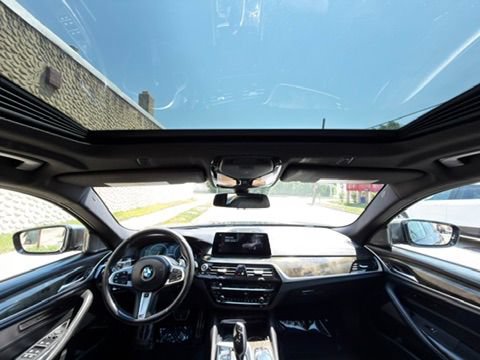 Used 2019 BMW M550i xDrive w/ Dynamic Handling Package AWD/4WD image 25