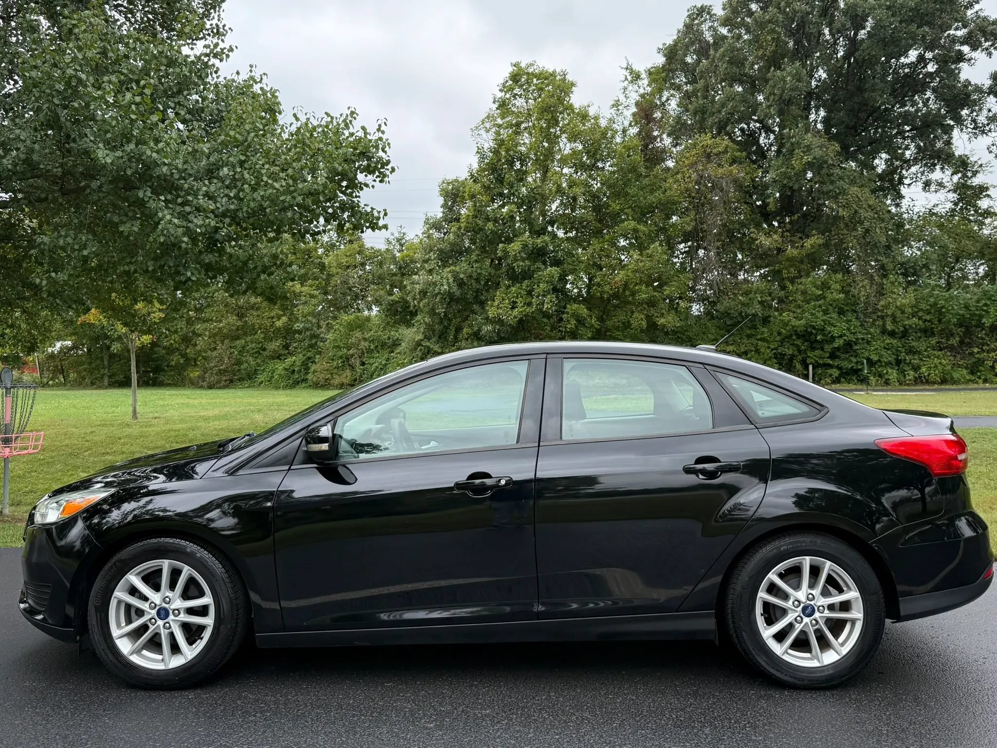 Used 2016 Ford Focus SE FWD image 14