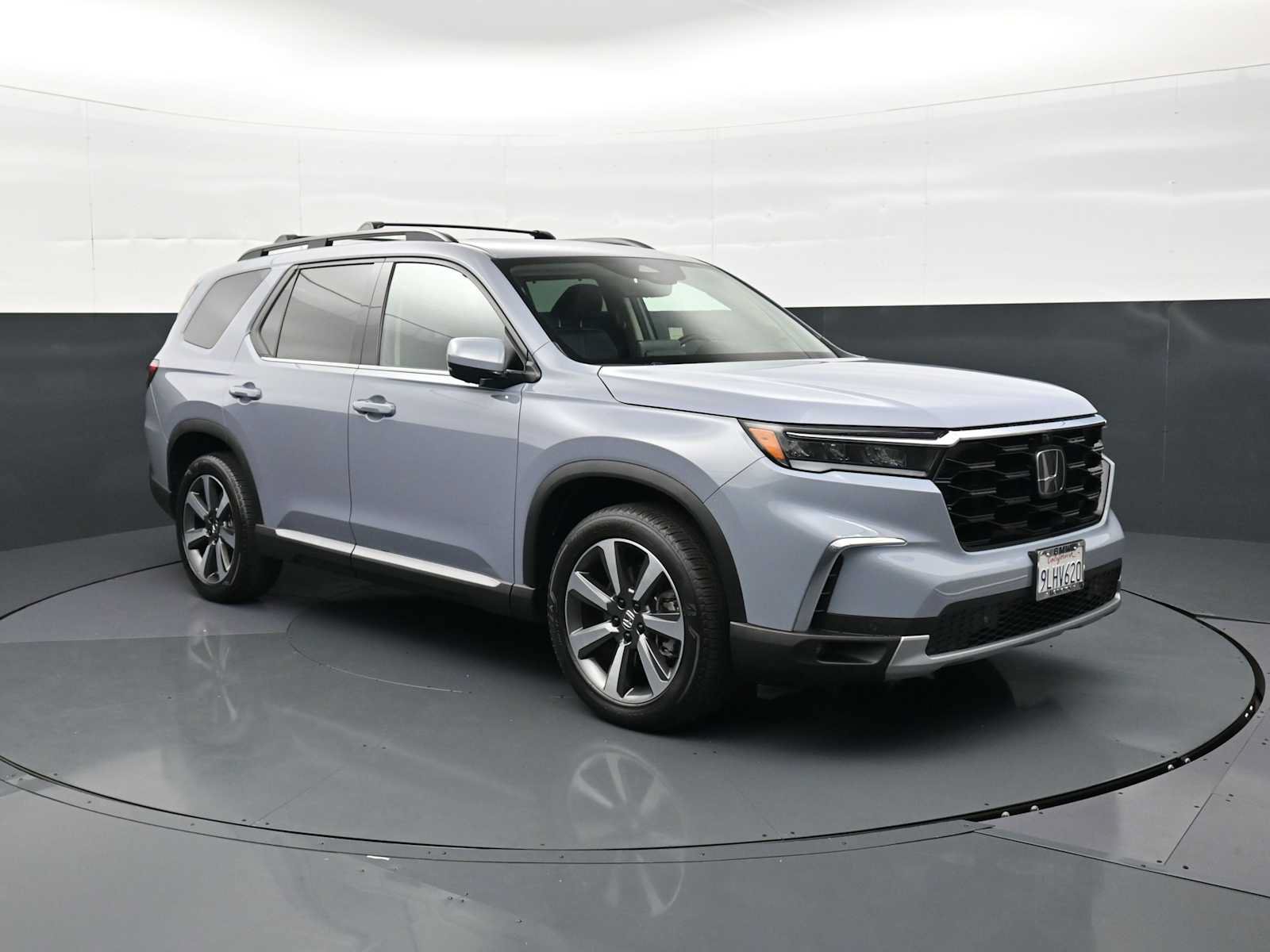 Used 2024 Honda Pilot Elite image 3