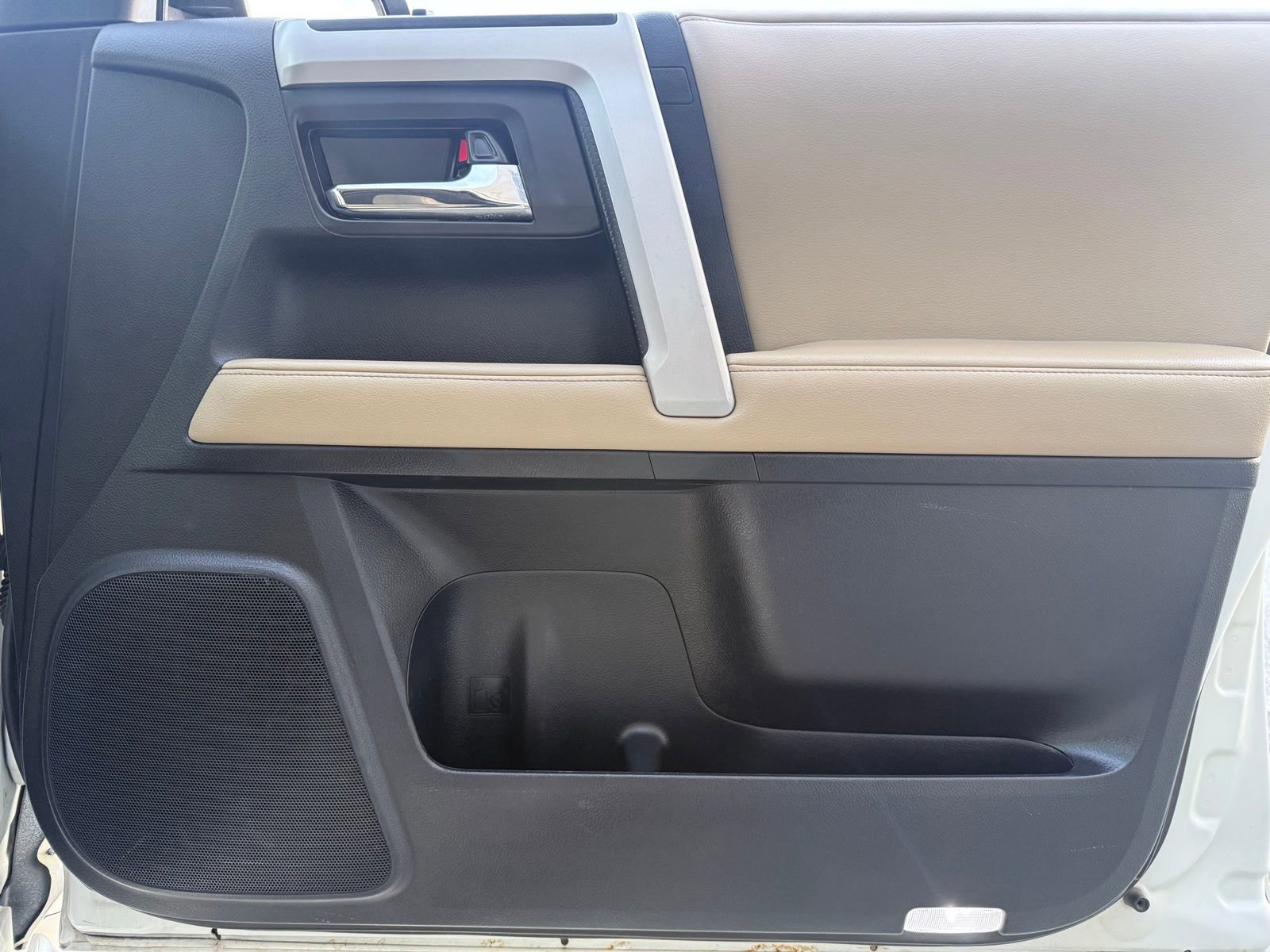 Used 2014 Toyota 4Runner Limited image 45