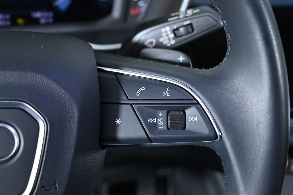 Used 2024 Audi Q3 2.0T Premium Plus w/ Premium Plus Package image 13