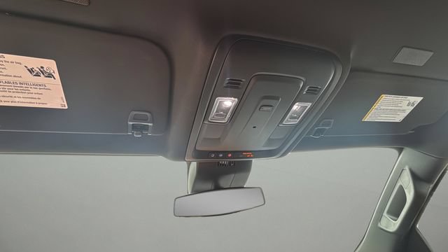 Used 2026 Chevrolet Suburban LS RWD image 20