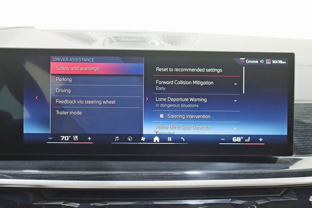 Used 2024 BMW X7 M60i w/ Executive Package image 24