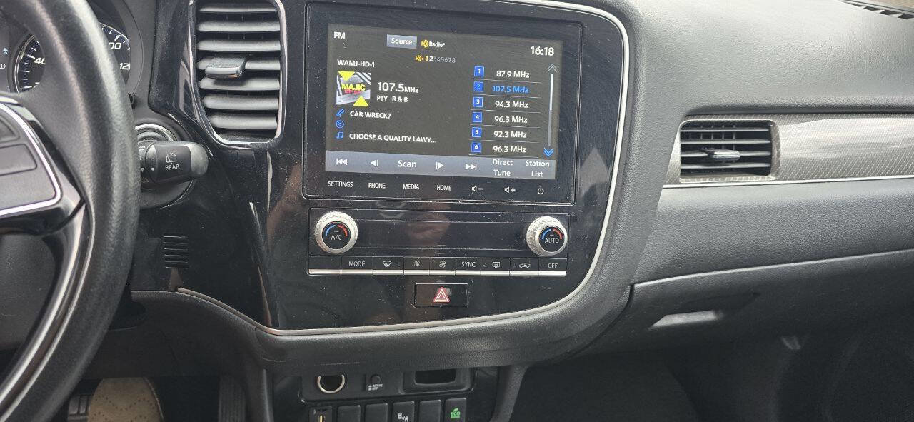 Used 2020 Mitsubishi Outlander SEL image 21