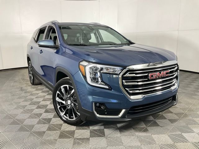 Used 2024 GMC Terrain SLT image 44