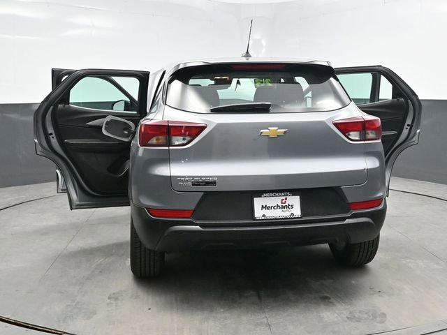 Used 2023 Chevrolet TrailBlazer LS AWD/4WD image 43