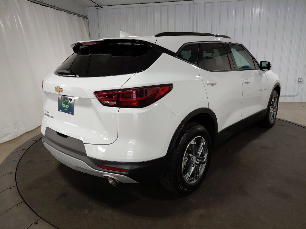 Certified 2023 Chevrolet Blazer LT AWD/4WD image 9