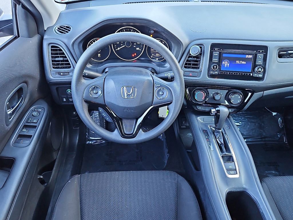 Used 2017 Honda HR-V LX image 11