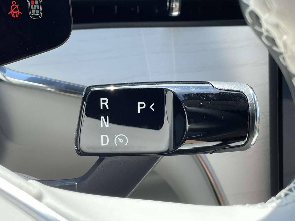 New 2025 Volvo EX90 Plus w/ Protection Package Premier image 16