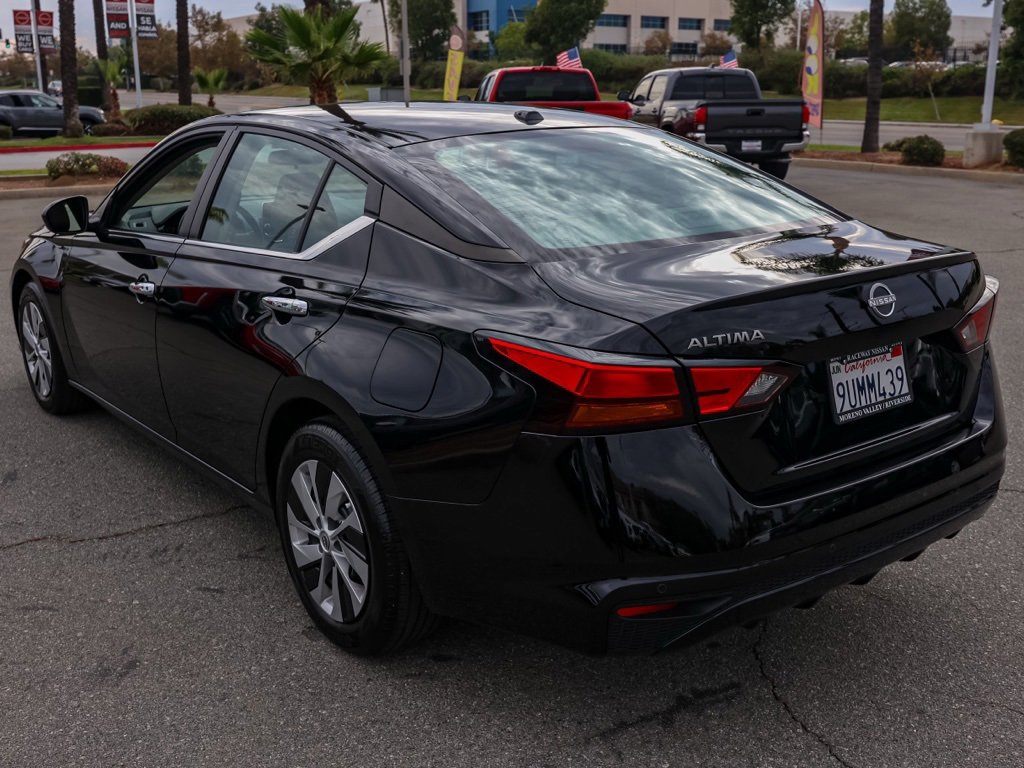 Used 2025 Nissan Altima 2.5 S image 6