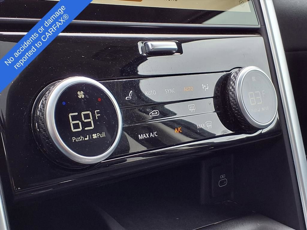 Used 2024 Land Rover Discovery S image 24