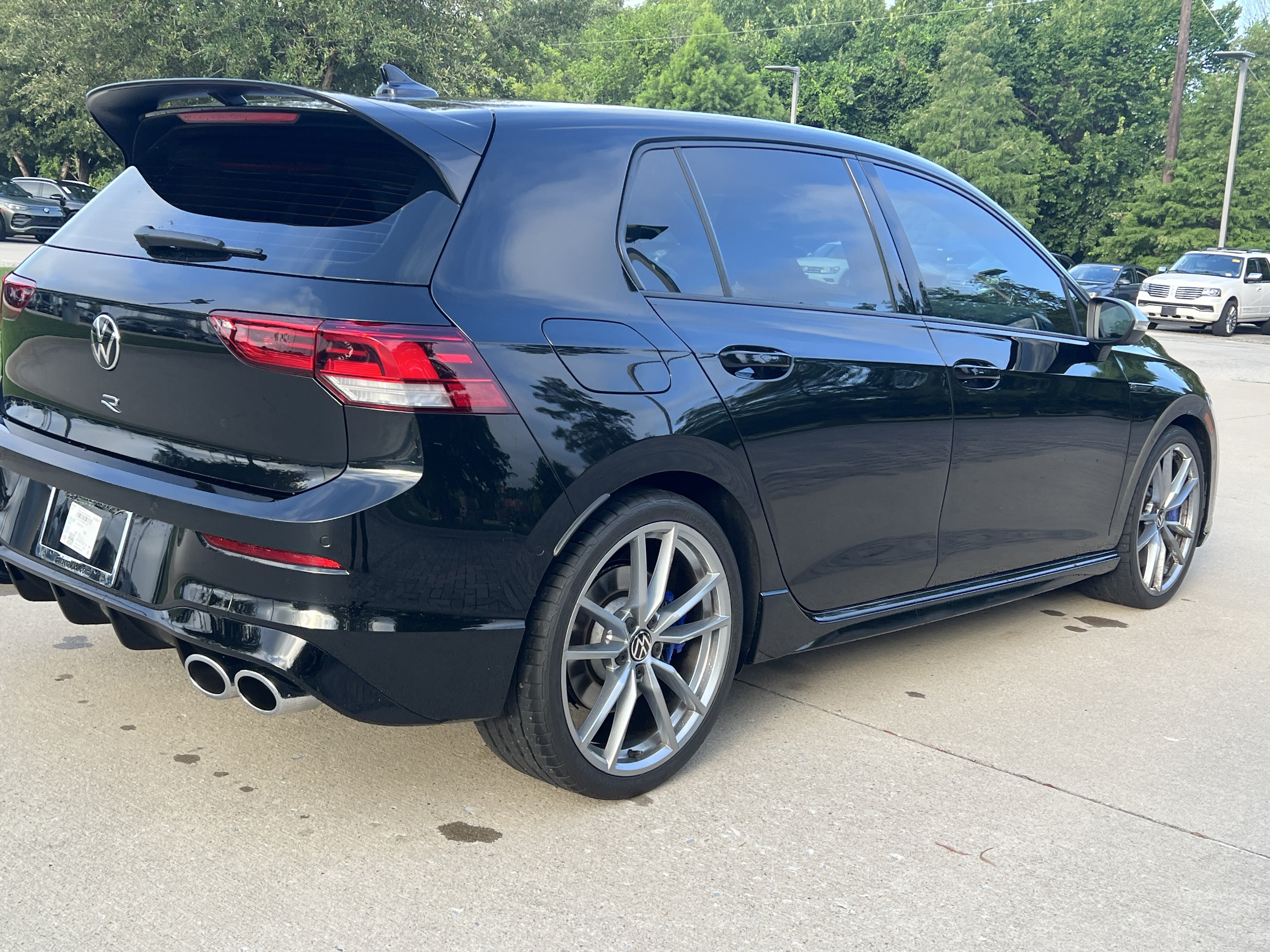 Used 2024 Volkswagen Golf R AWD/4WD image 10
