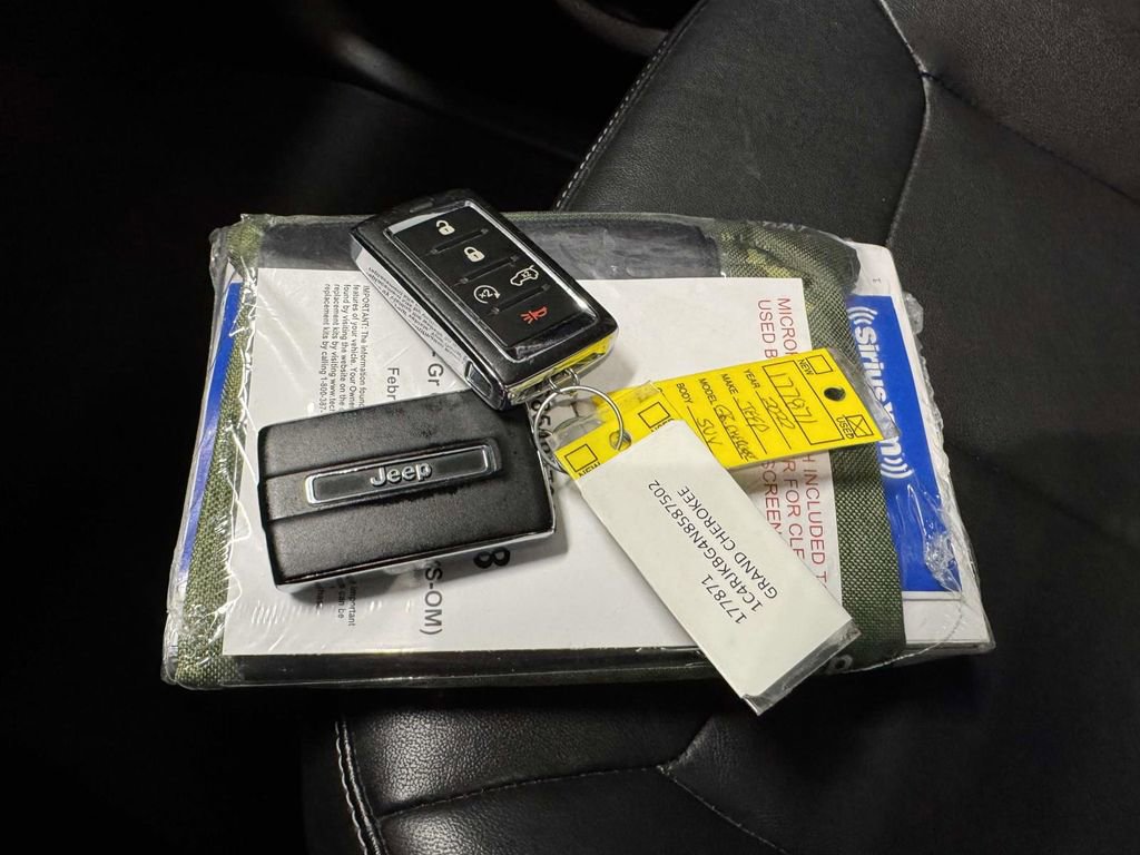 Used 2022 Jeep Grand Cherokee L Limited image 32