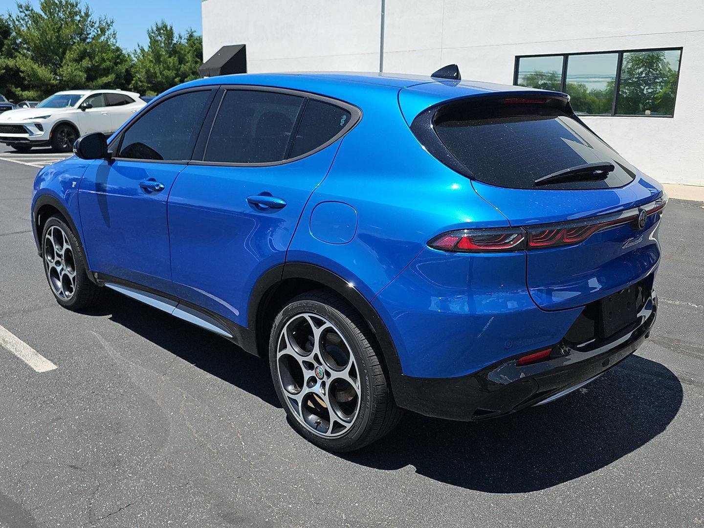 Used 2024 Alfa Romeo Tonale Ti w/ Premium Interior Package AWD/4WD image 6