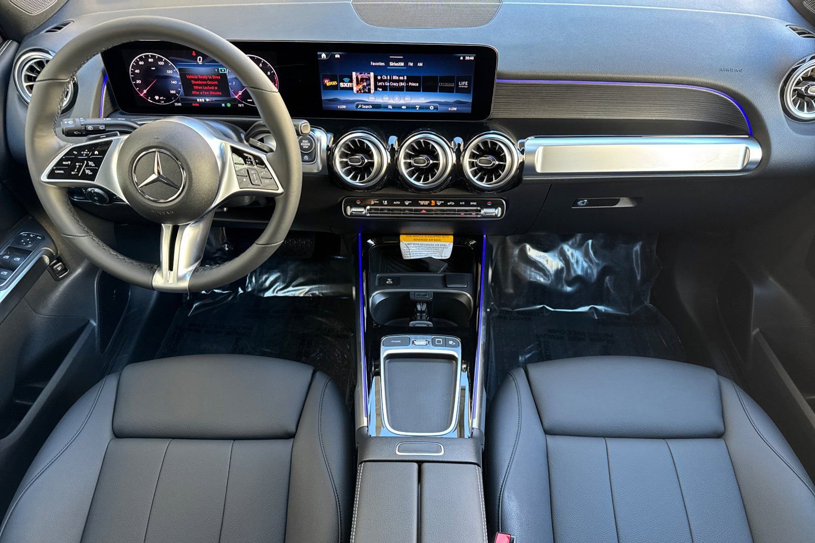 New 2026 Mercedes-Benz GLB 250 image 3