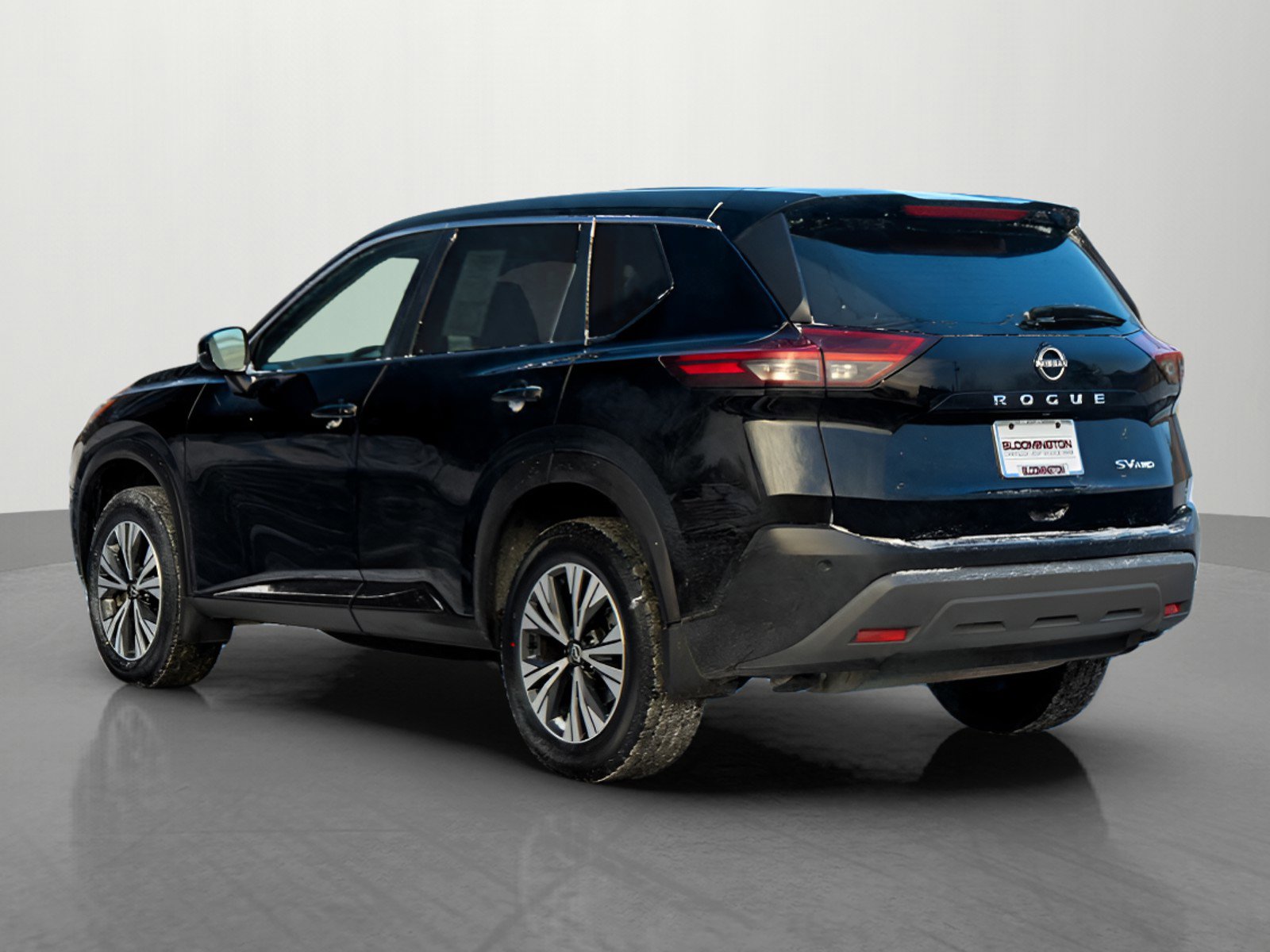 Used 2023 Nissan Rogue SV image 5
