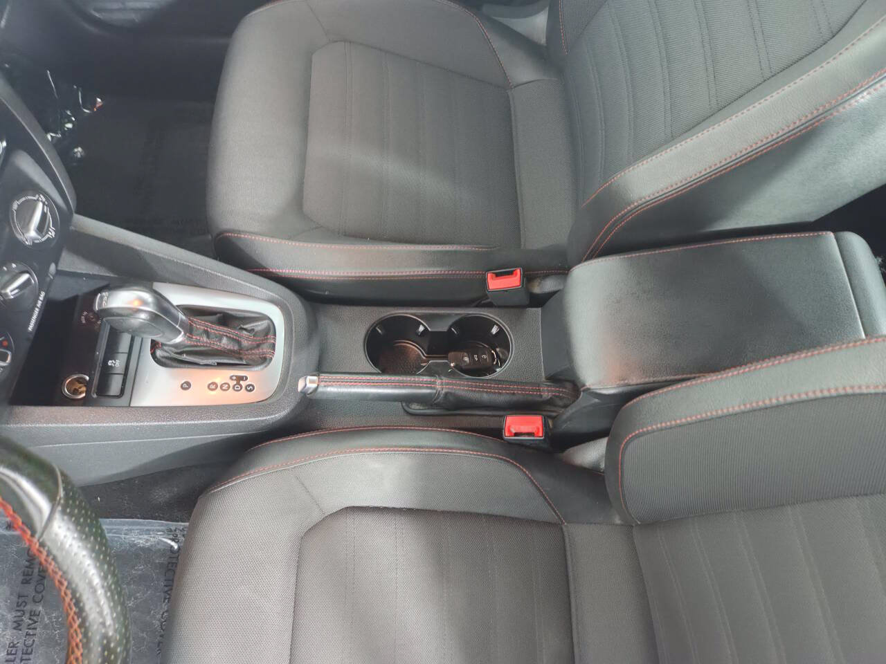 Used 2014 Volkswagen Jetta GLI FWD image 17