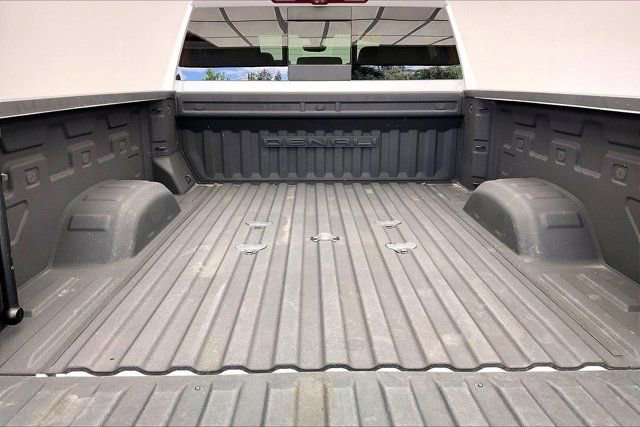 Used 2023 GMC Sierra 2500 Denali w/ Denali Ultimate Package image 27