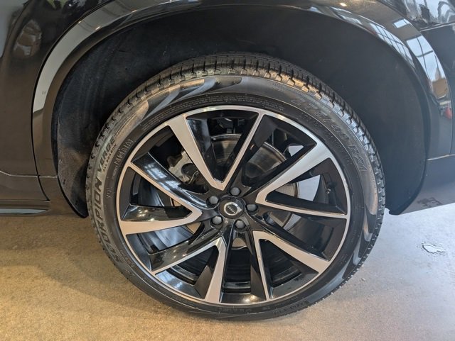 Used 2023 Volvo XC90 B5 Plus w/ Protection Package Premier image 34