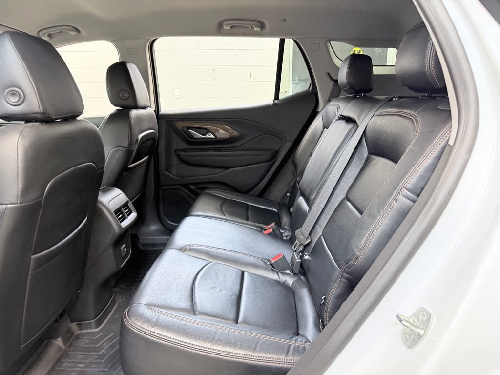 Used 2021 GMC Terrain SLE w/ Driver Convenience Package AWD/4WD image 18