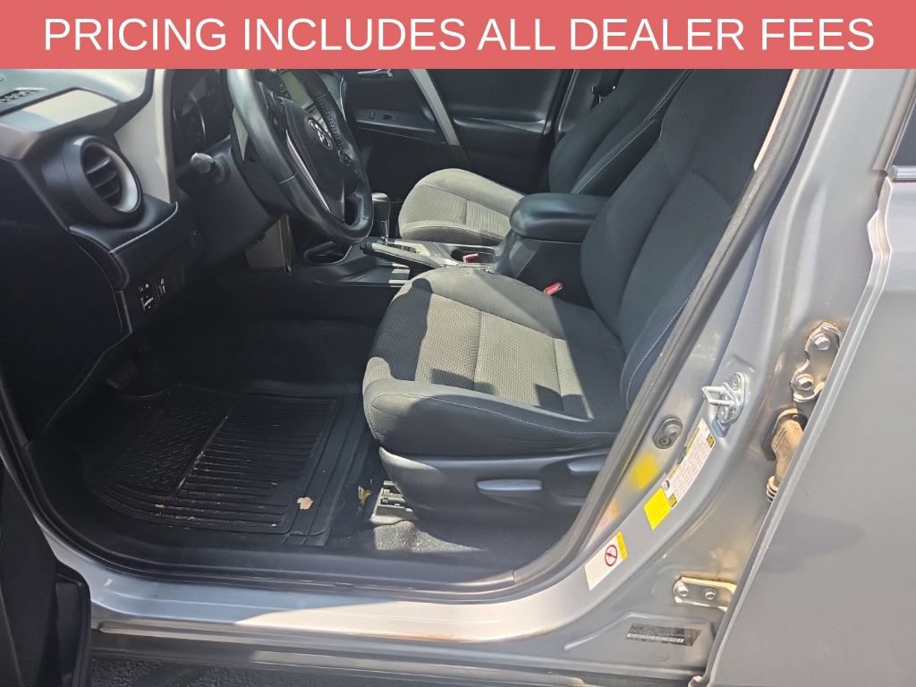 Used 2016 Toyota RAV4 XLE FWD image 6