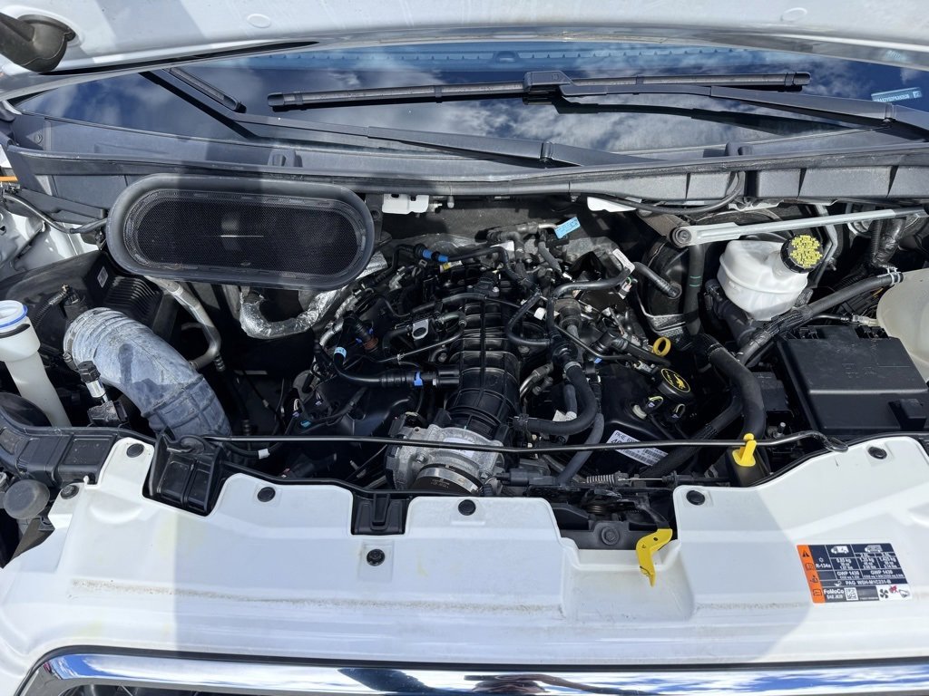 Used 2023 Ford Transit 350 XLT image 9