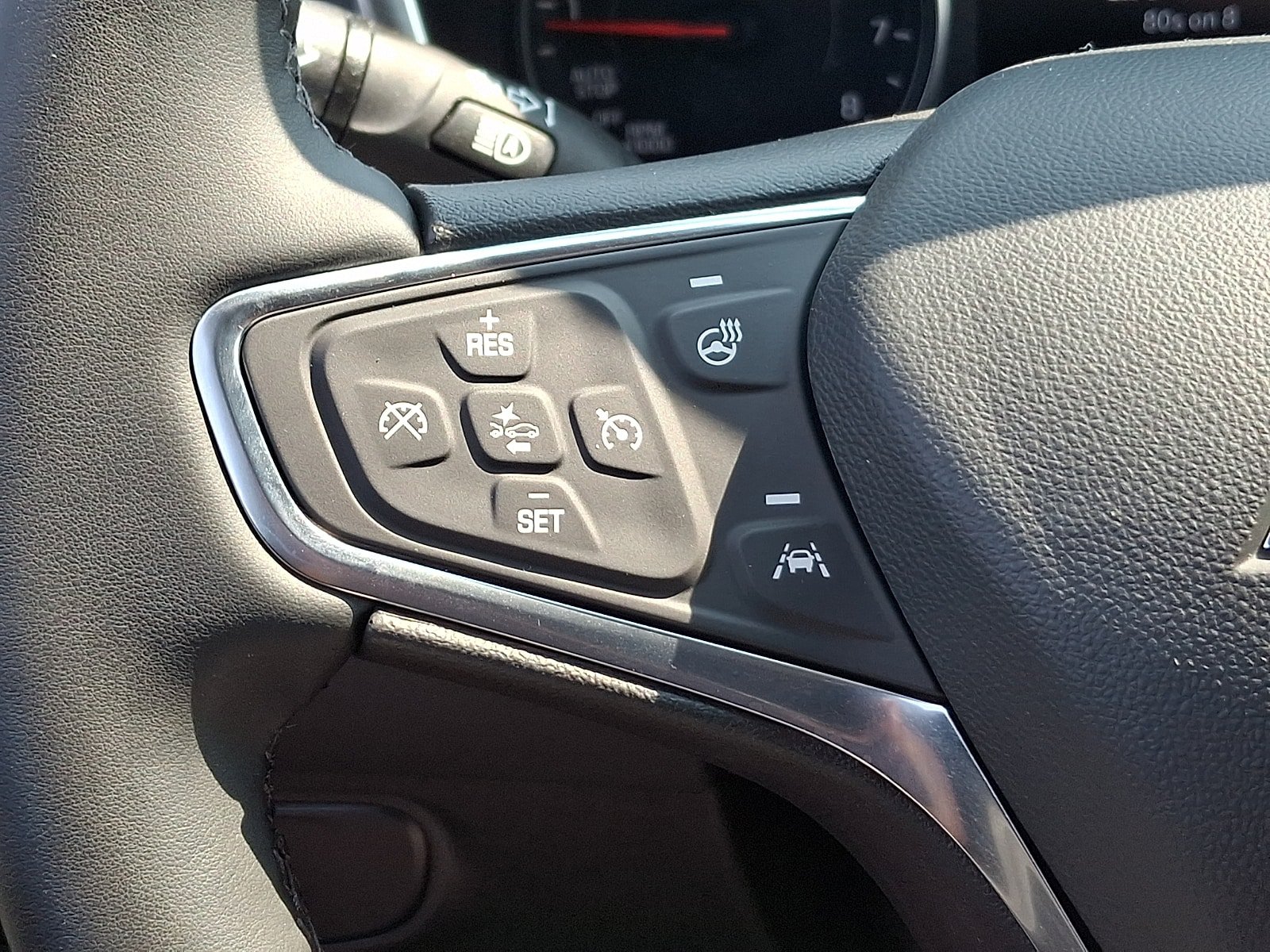 Used 2024 Chevrolet Equinox LT FWD image 21