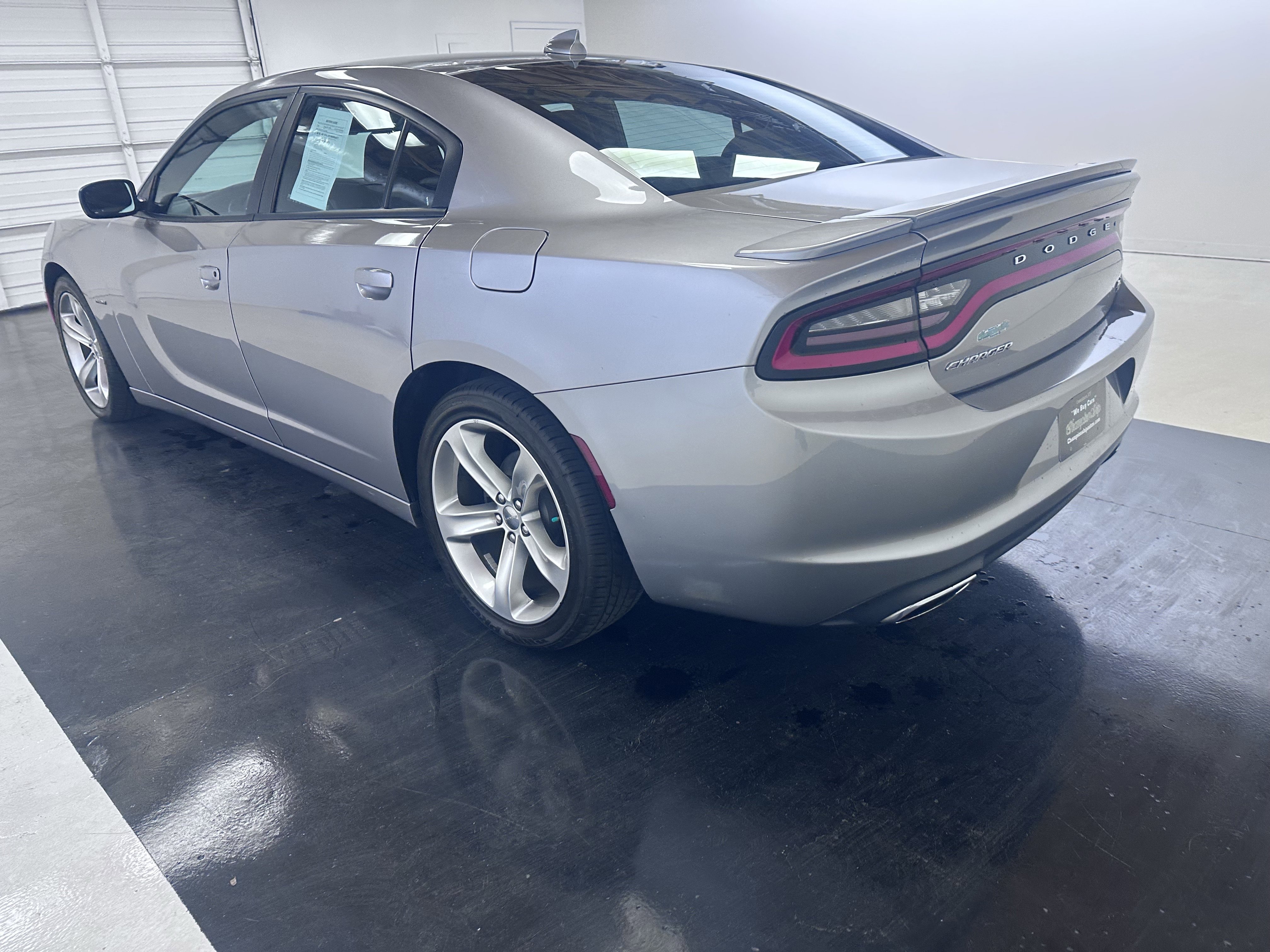 Used 2016 Dodge Charger R/T RWD image 10