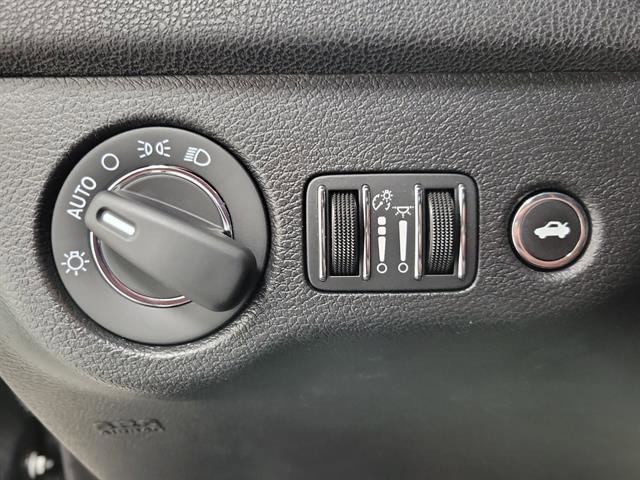 Used 2022 Chrysler 300 Touring image 19