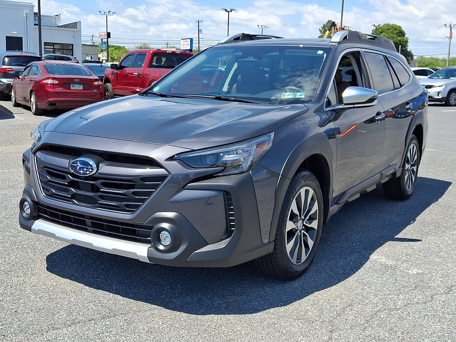Used 2025 Subaru Outback Touring XT AWD/4WD image 3