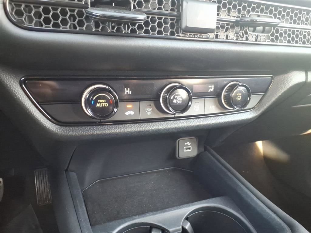 Used 2023 Honda HR-V LX image 15