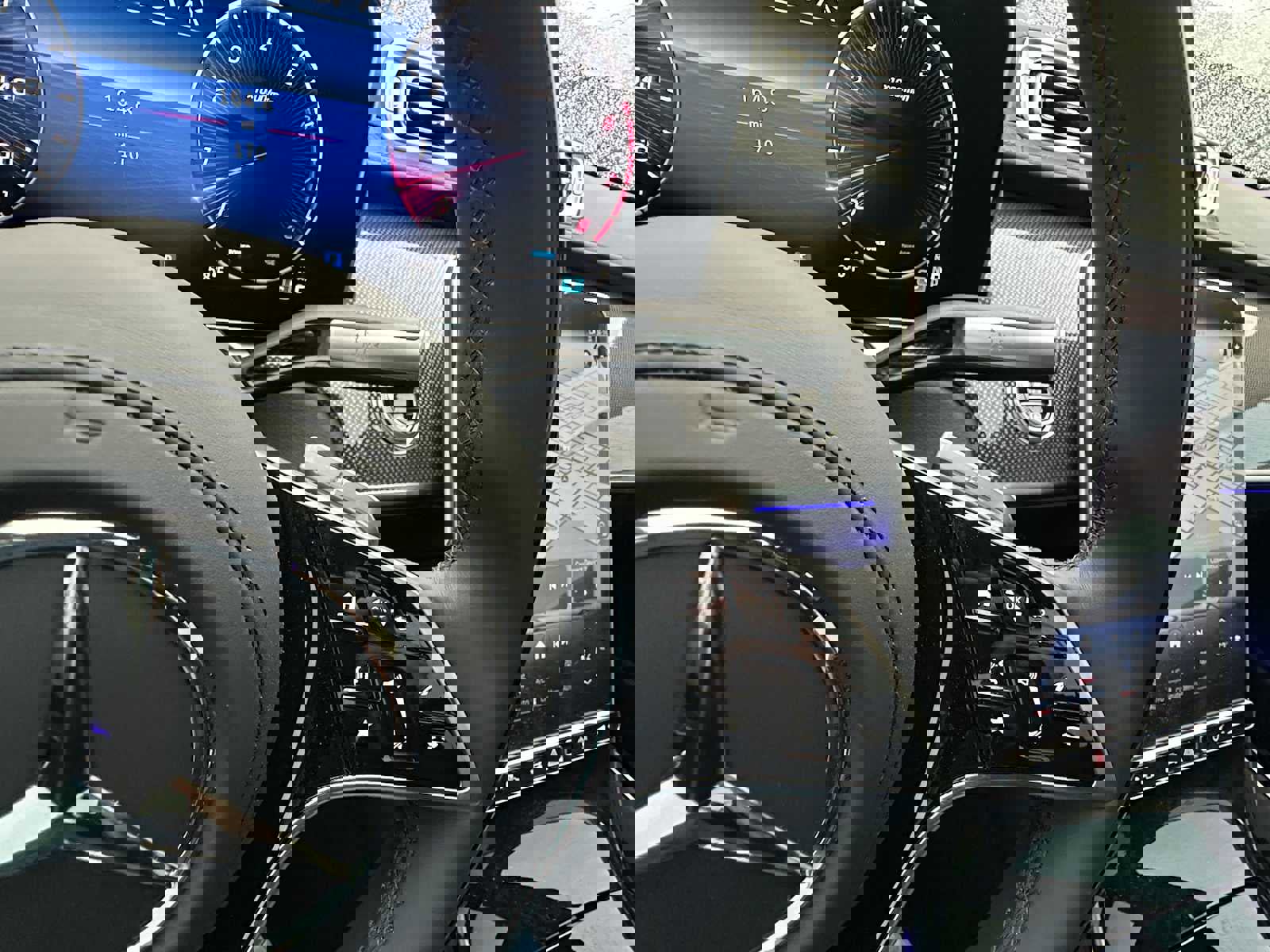 Used 2024 Mercedes-Benz S 500 4MATIC image 35