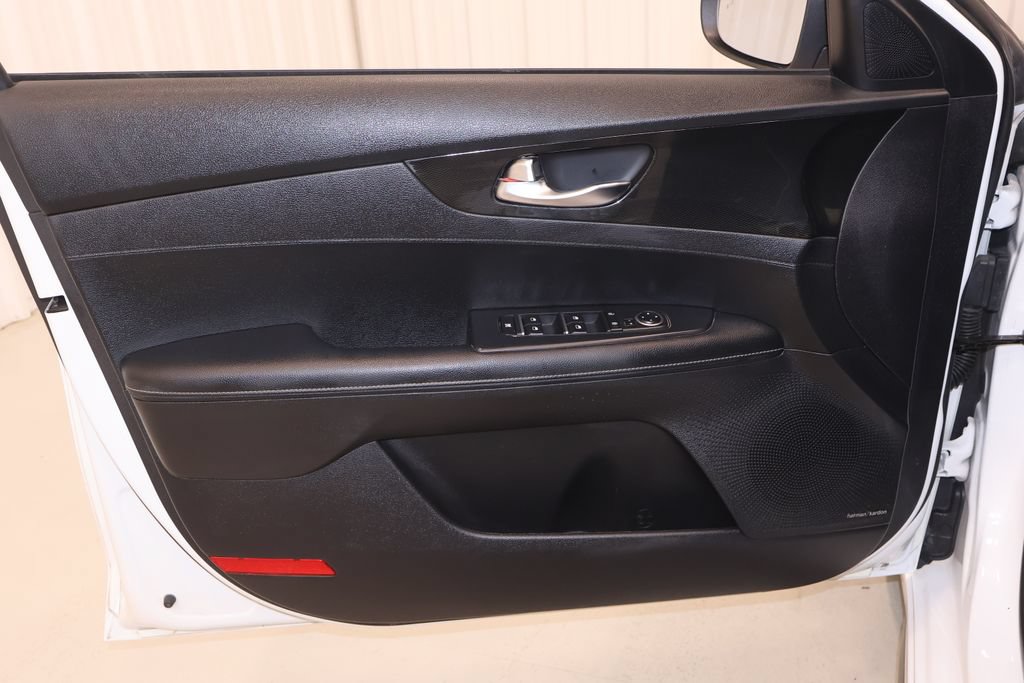 Used 2021 Kia Forte GT-Line FWD image 11