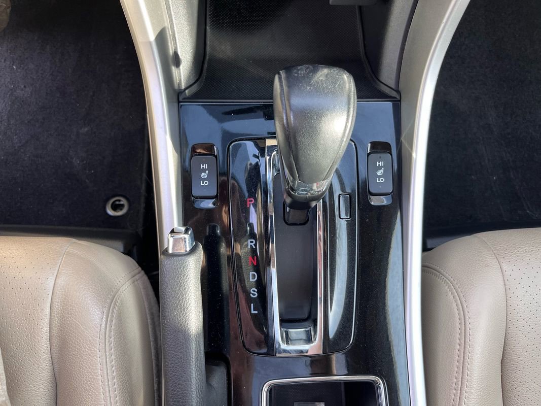 Used 2017 Honda Accord EX-L image 21