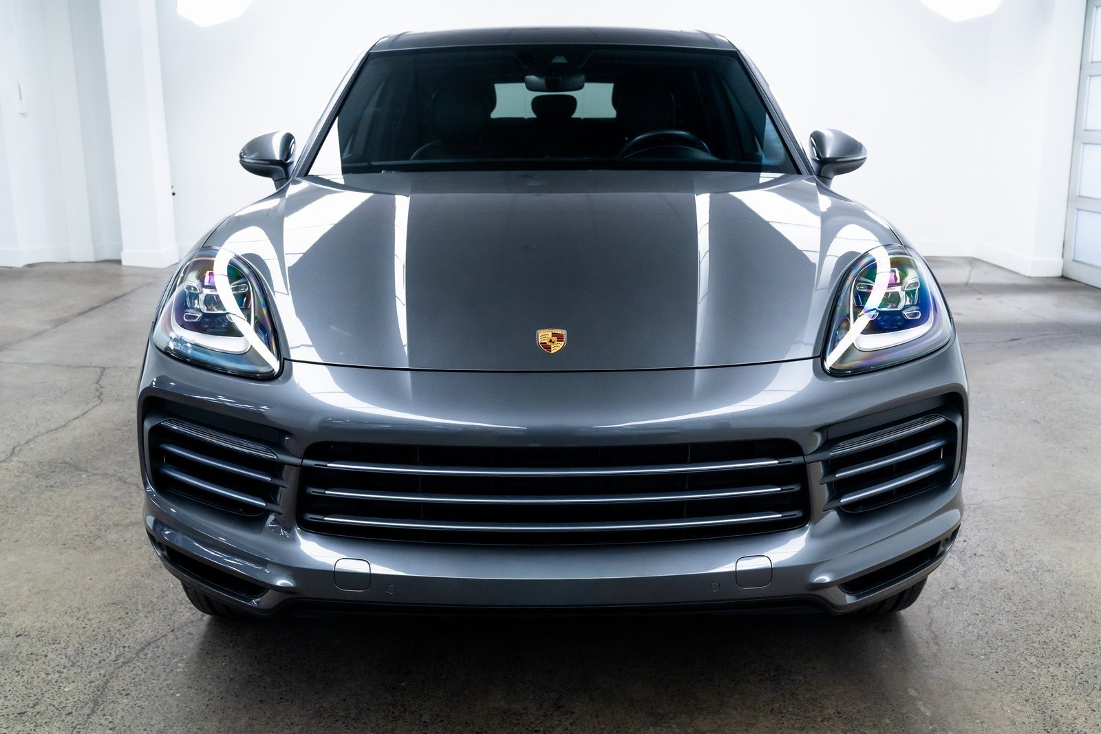 Used 2019 Porsche Cayenne image 2