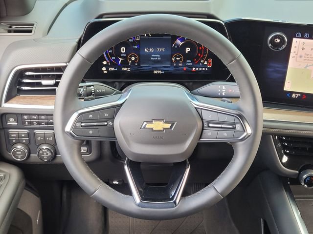 Used 2025 Chevrolet Suburban High Country image 9