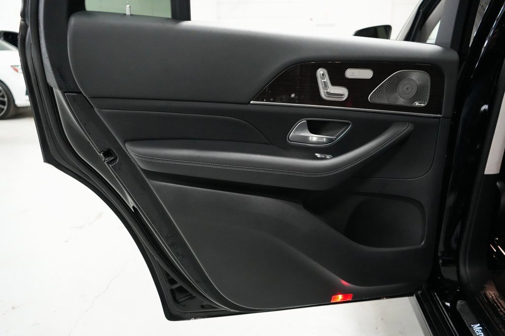 Used 2024 Mercedes-Benz GLS 450 4MATIC image 24