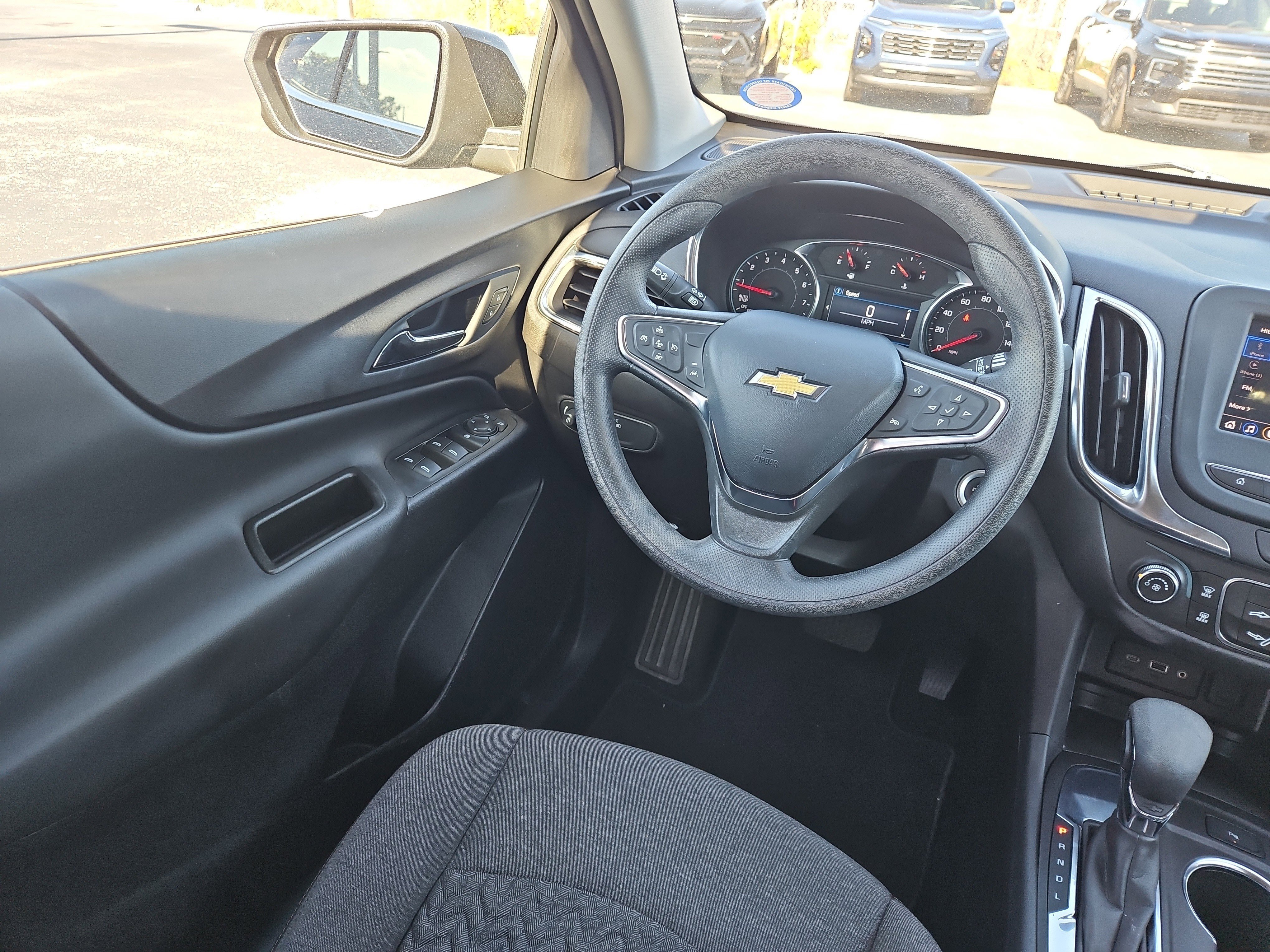 Used 2024 Chevrolet Equinox LT FWD image 9