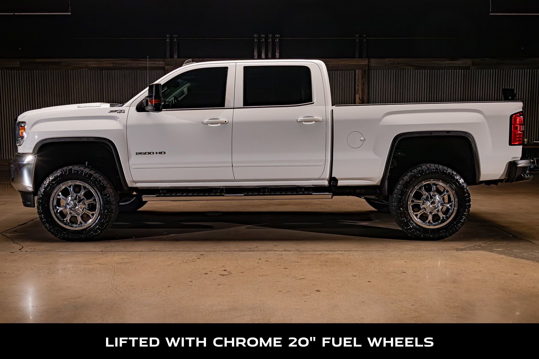 Used 2018 GMC Sierra 2500 SLE w/ Suspension Package, Off-Road AWD/4WD image 5