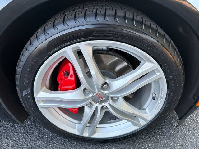 Used 2017 Chevrolet Corvette Stingray Coupe w/ 1LT RWD image 12