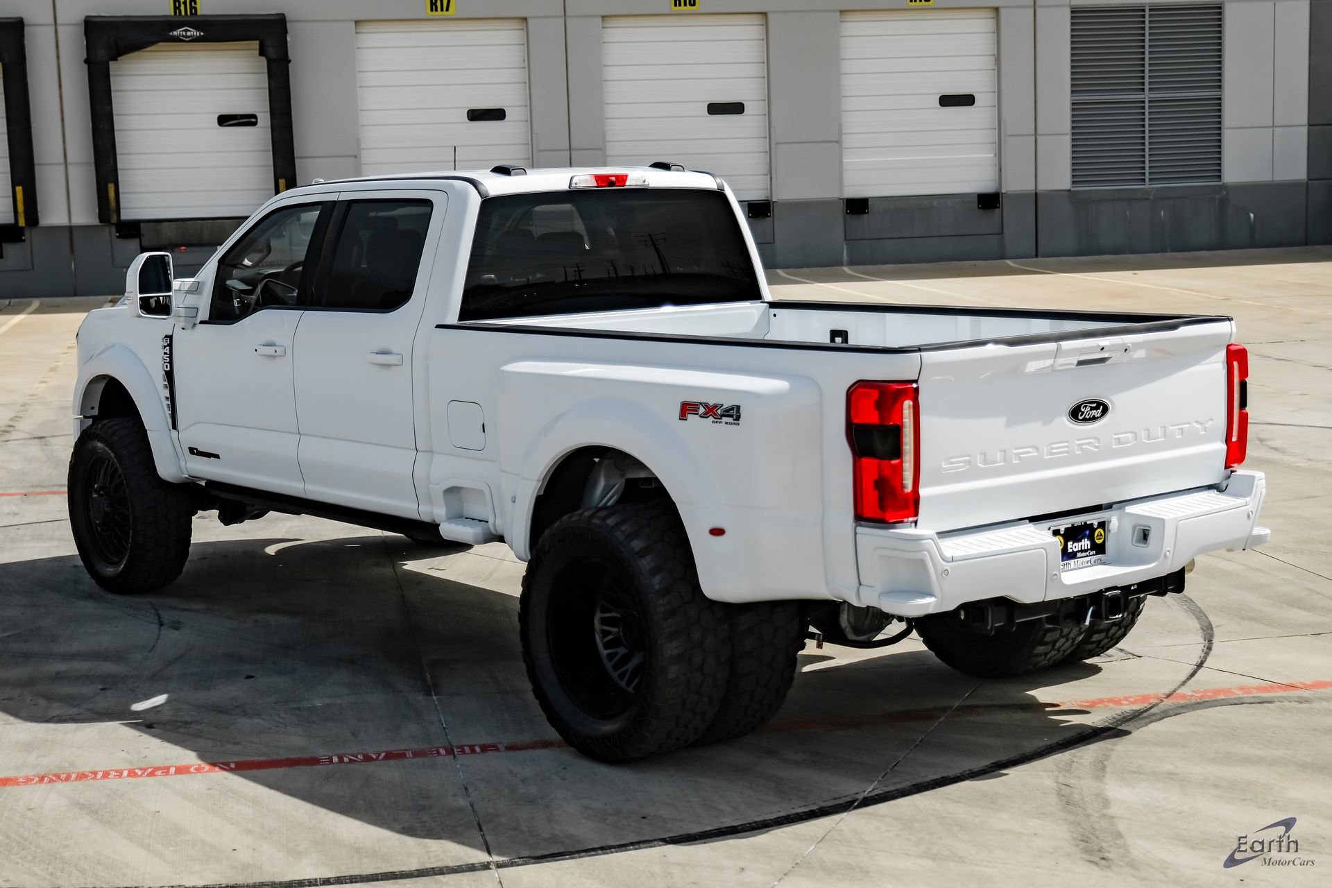 Used 2026 Ford F450 Lariat w/ FX4 Off-Road Package image 13